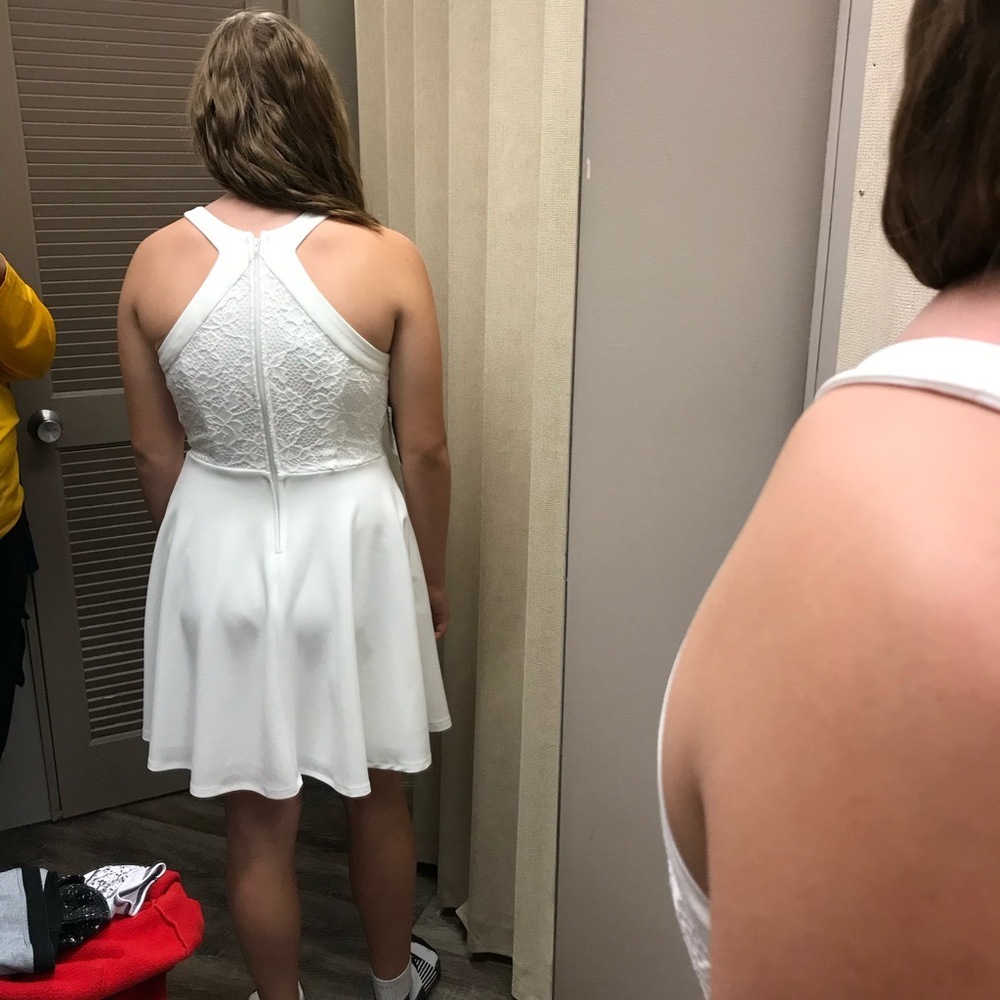 Dress - Picture 5 of 6